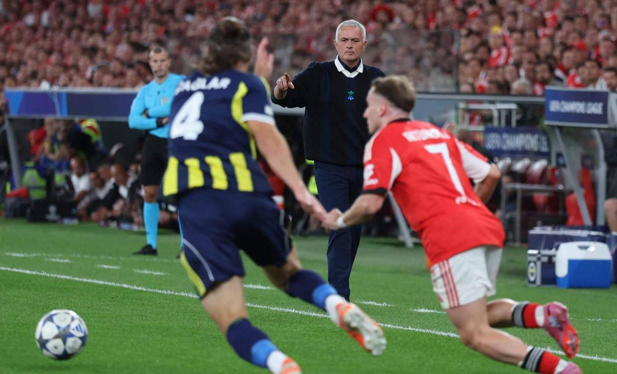 穆里尼奥再下课！训练前当场被炒，费内巴切的更衣室对此很惊讶